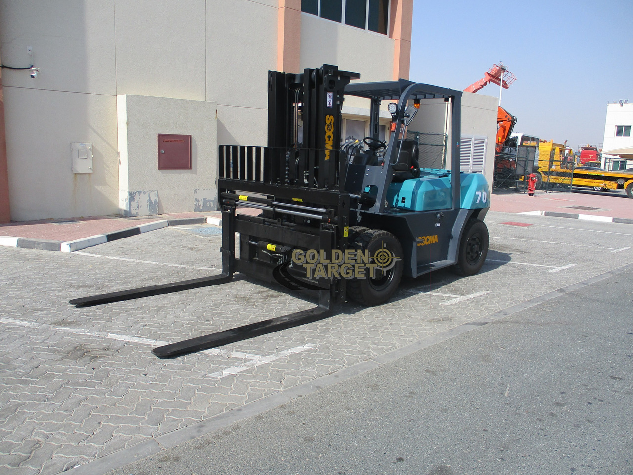 SOCMA HNF-70 Forklift - Empilhador a diesel: foto 2 SOCMA HNF-70 Forklift - Empilhador a diesel: foto 2