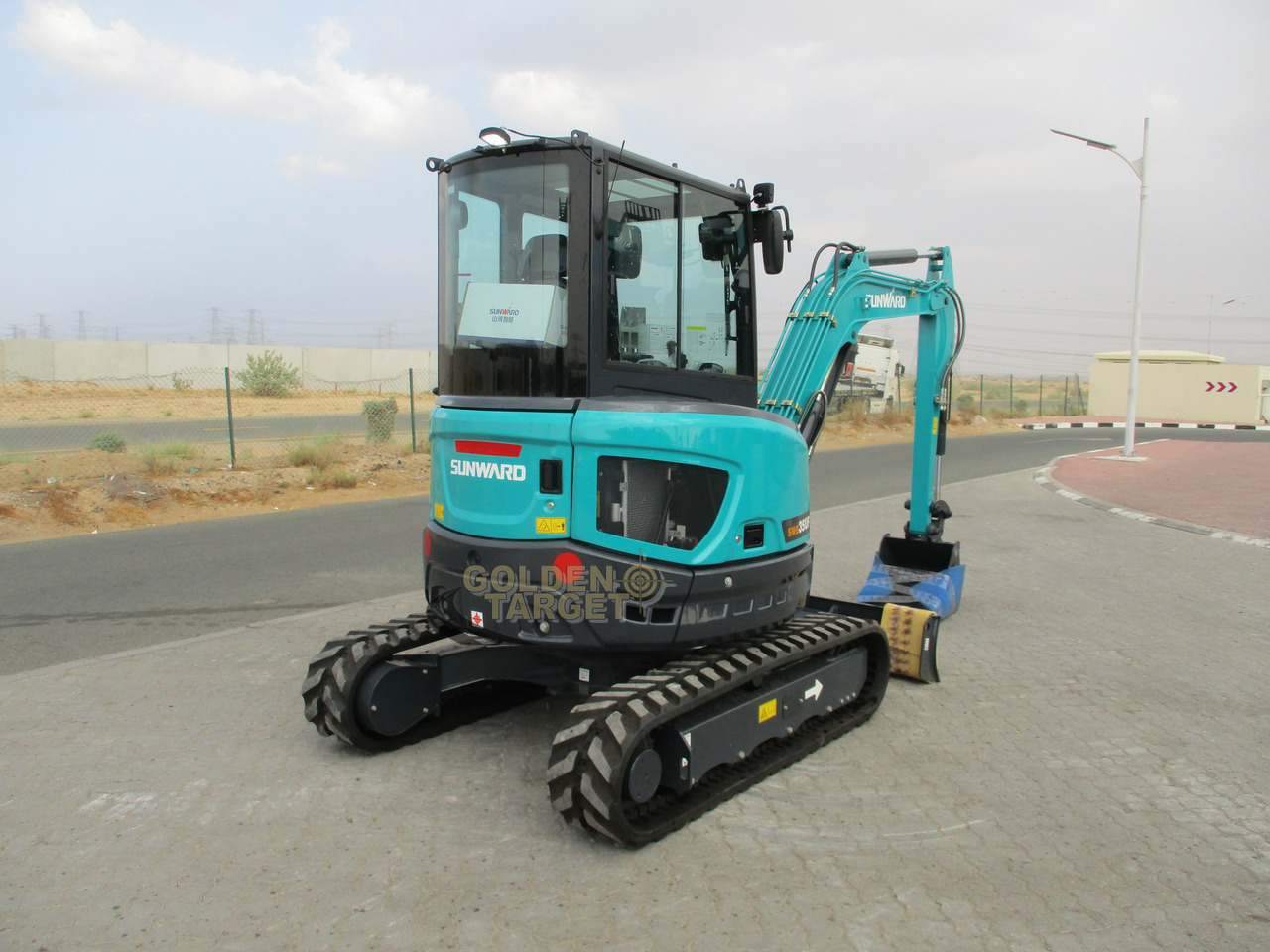 SUNWARD SWE35UF Mini Hydraulic Excavator - Mini escavadeira: foto 3 SUNWARD SWE35UF Mini Hydraulic Excavator - Mini escavadeira: foto 3