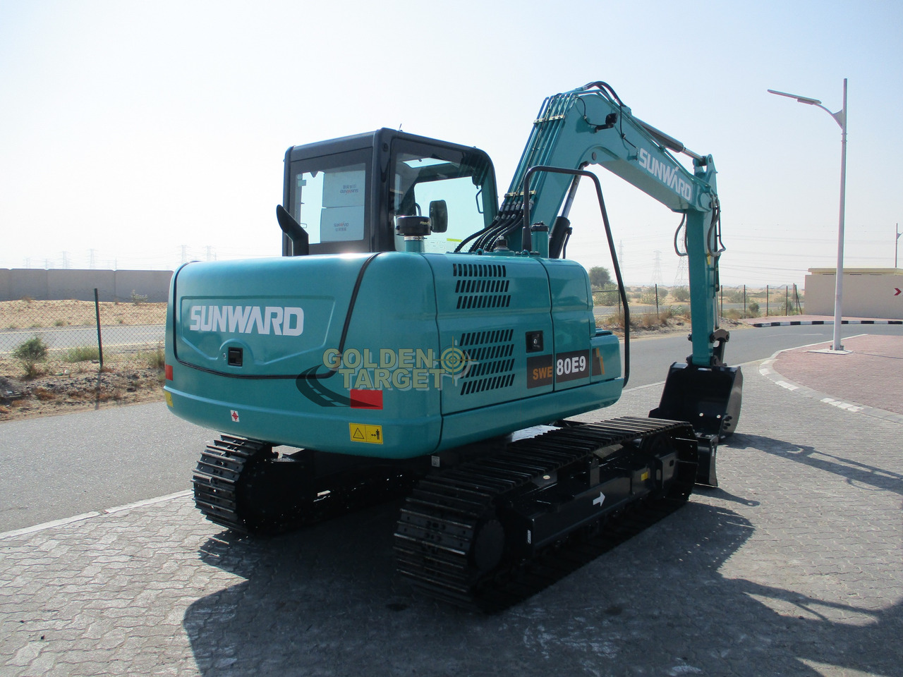 SUNWARD SWE80E9 Mini Hydraulic Excavator - Mini escavadeira: foto 3 SUNWARD SWE80E9 Mini Hydraulic Excavator - Mini escavadeira: foto 3