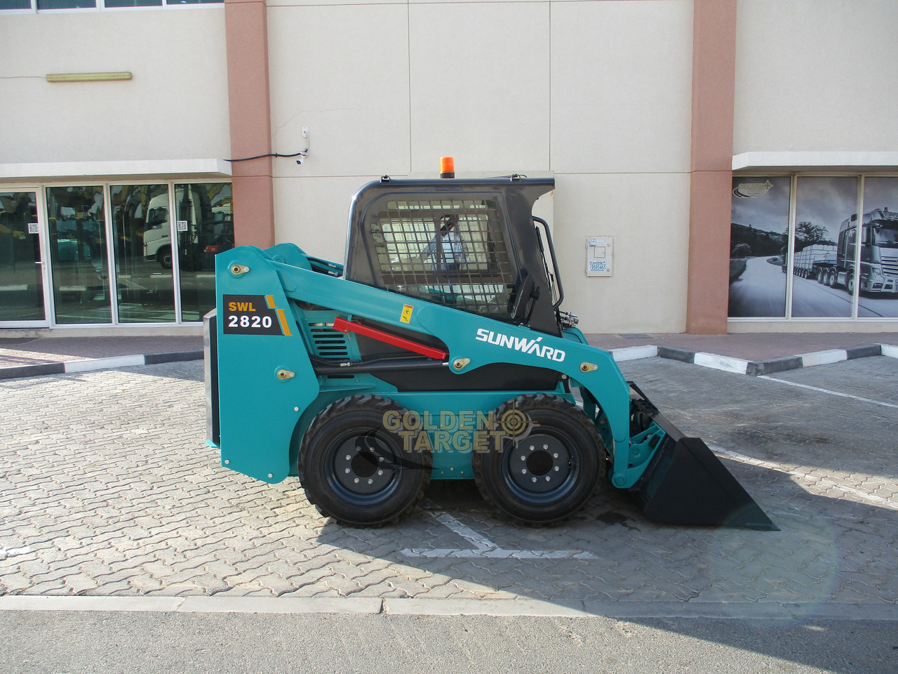 SUNWARD SWL2820 Skid Steer - Mini pá carregadora: foto 5 SUNWARD SWL2820 Skid Steer - Mini pá carregadora: foto 5