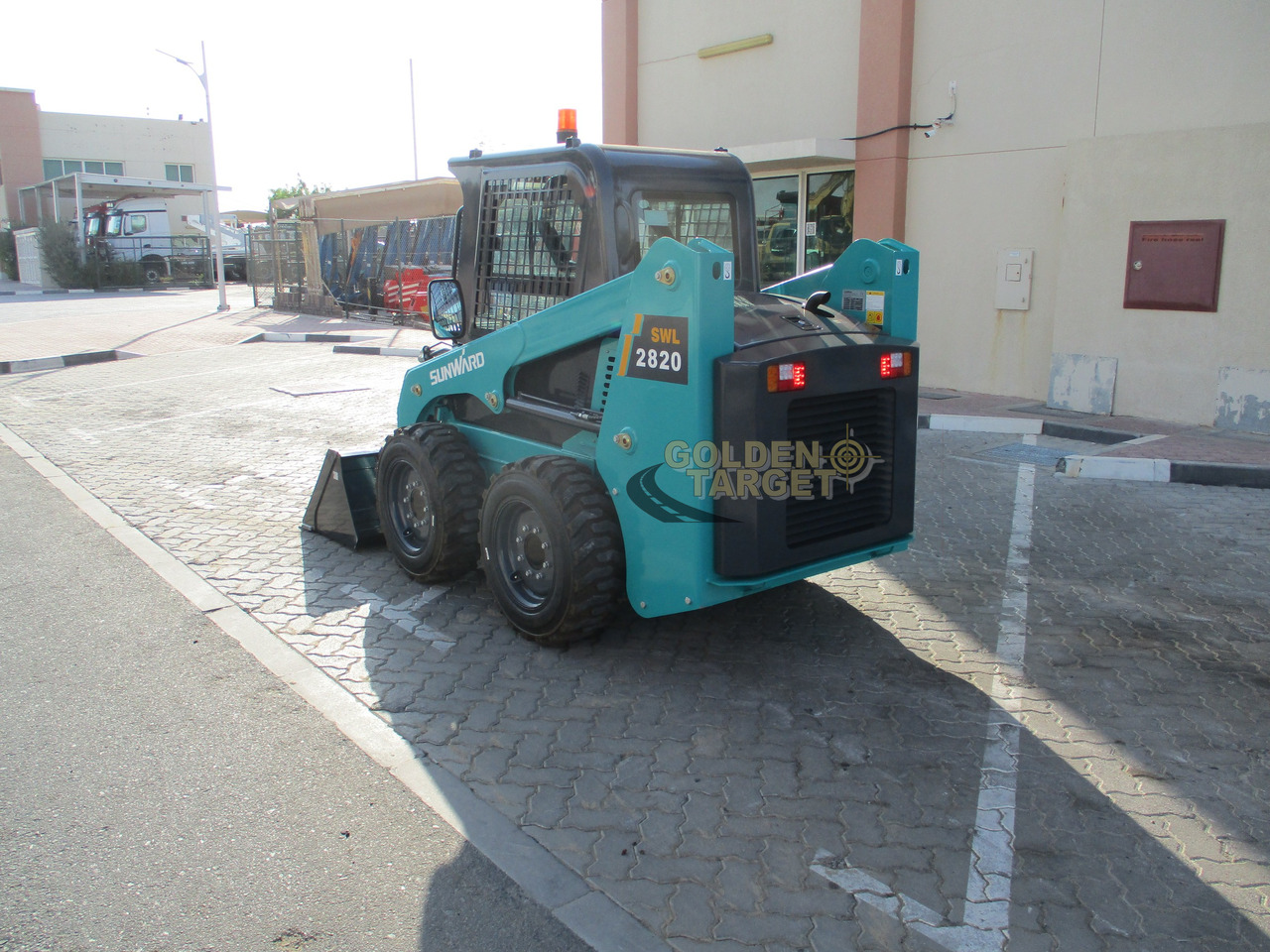 SUNWARD SWL2820 Skid Steer - Mini pá carregadora: foto 4 SUNWARD SWL2820 Skid Steer - Mini pá carregadora: foto 4