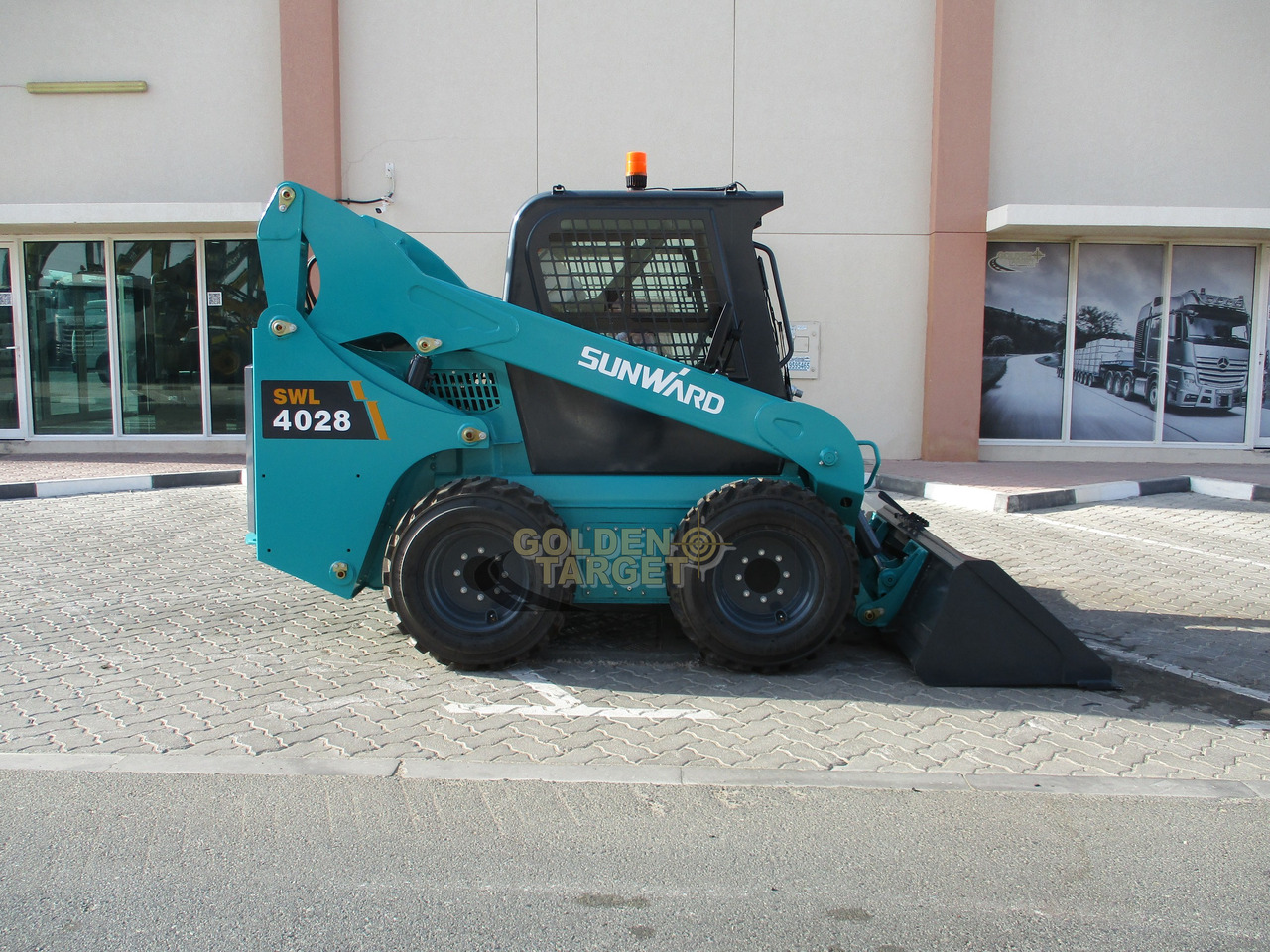 SUNWARD SWL4028 Skid Steer Loader - Mini pá carregadora: foto 5 SUNWARD SWL4028 Skid Steer Loader - Mini pá carregadora: foto 5
