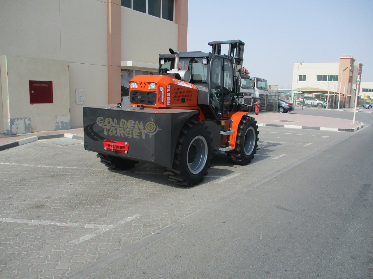 Solution SL50N Rough Terrain Forklift - Empilhador a diesel: foto 3 Solution SL50N Rough Terrain Forklift - Empilhador a diesel: foto 3