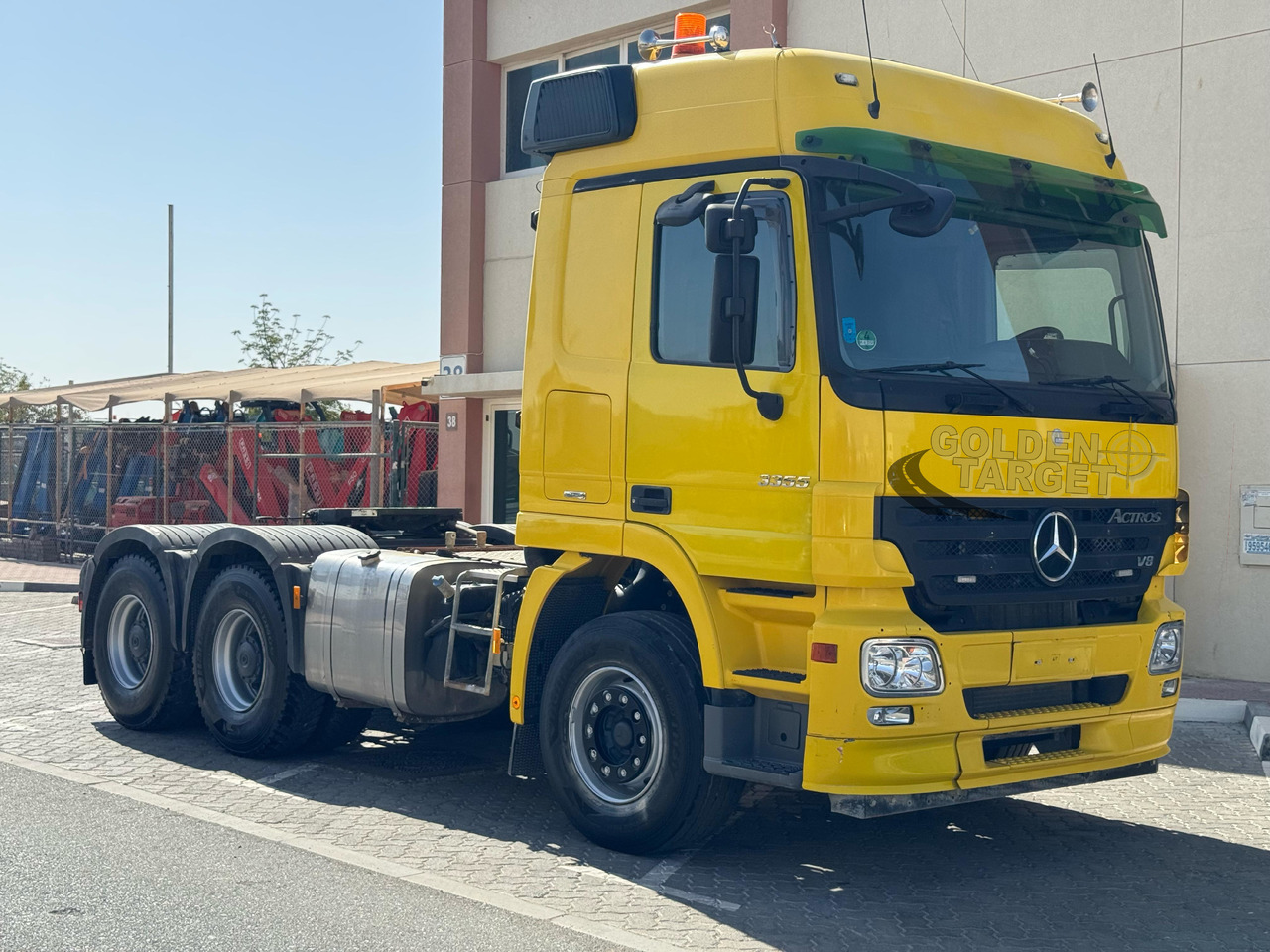 Mercedes Benz ACTROS 3355 6x4 Head Truck - Tractor: foto 1 Mercedes Benz ACTROS 3355 6x4 Head Truck - Tractor: foto 1
