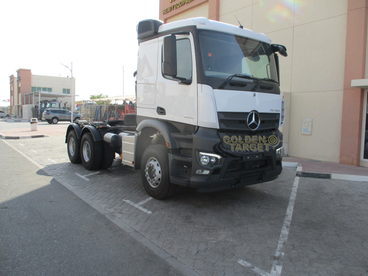 Mercedes-Benz Actros 3342 6x4 Right Hand Head Truck - Tractor: foto 1 Mercedes-Benz Actros 3342 6x4 Right Hand Head Truck - Tractor: foto 1