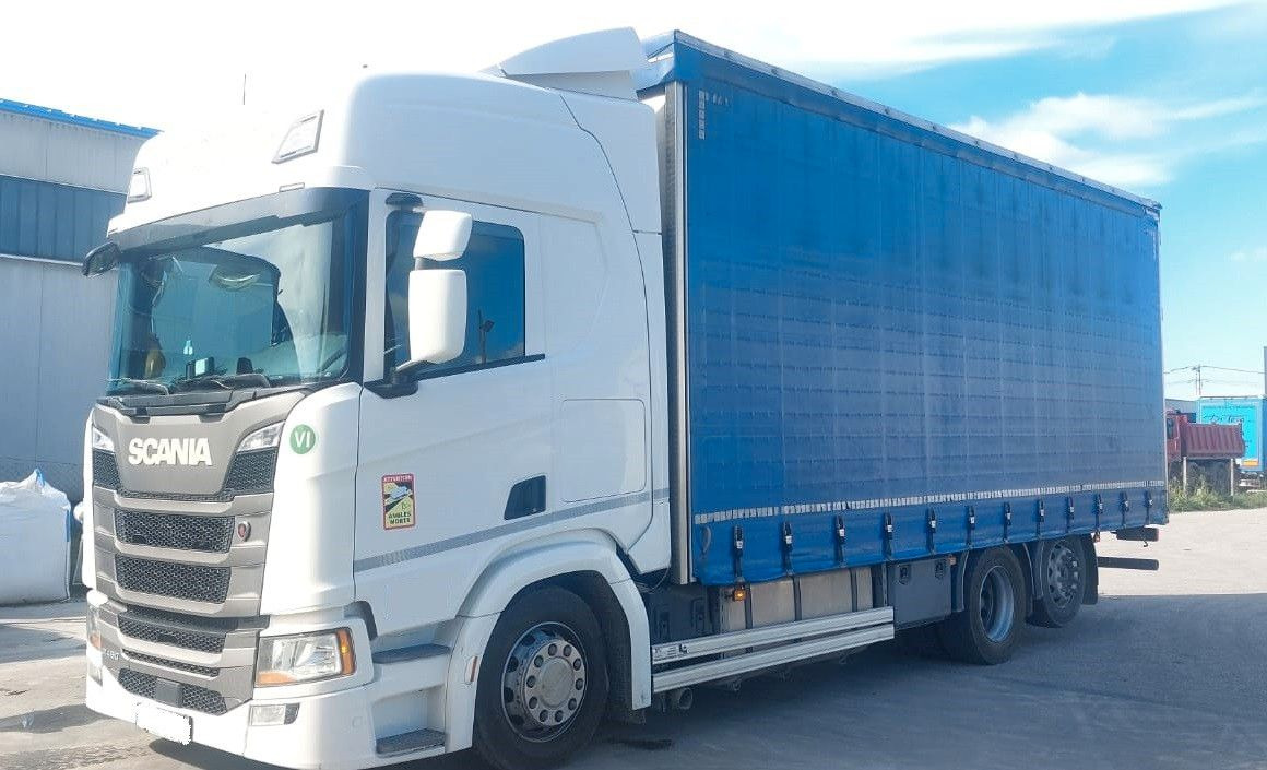 Scania R450 6x2 tandem jumbo - Camião de lona: foto 2 Scania R450 6x2 tandem jumbo - Camião de lona: foto 2