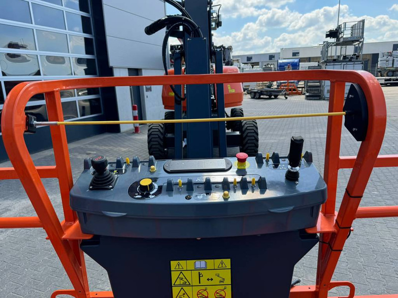 Plataforma telescópica JLG 660SJ: foto 13