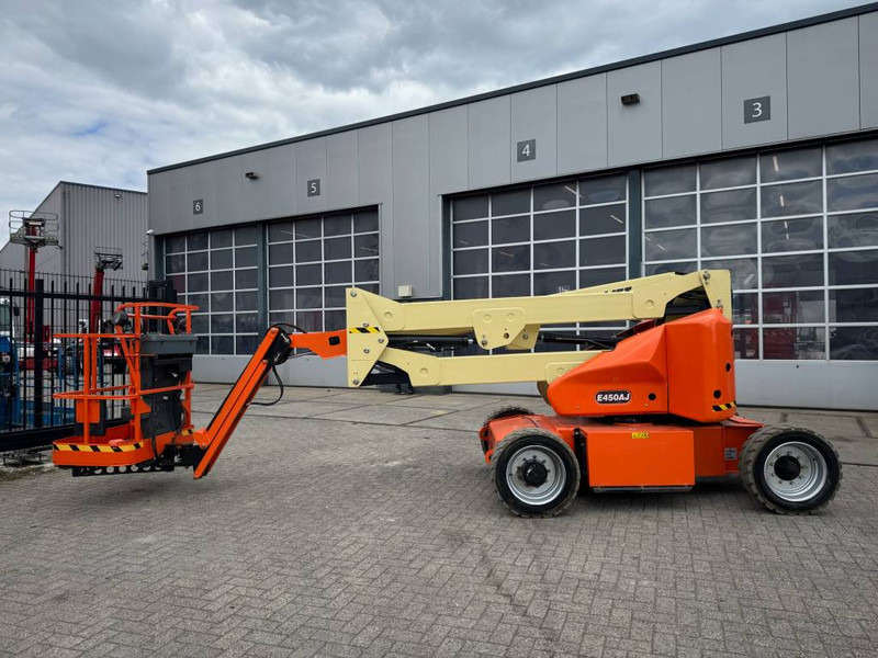 JLG E 450 AJ - Plataforma articulada: foto 1 JLG E 450 AJ - Plataforma articulada: foto 1
