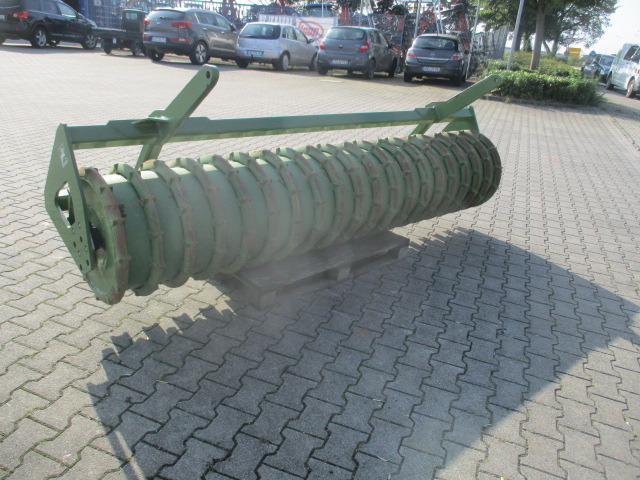 Amazone Trapezringwalze TRW 3000-600-150 - Rolo agricola: foto 3 Amazone Trapezringwalze TRW 3000-600-150 - Rolo agricola: foto 3