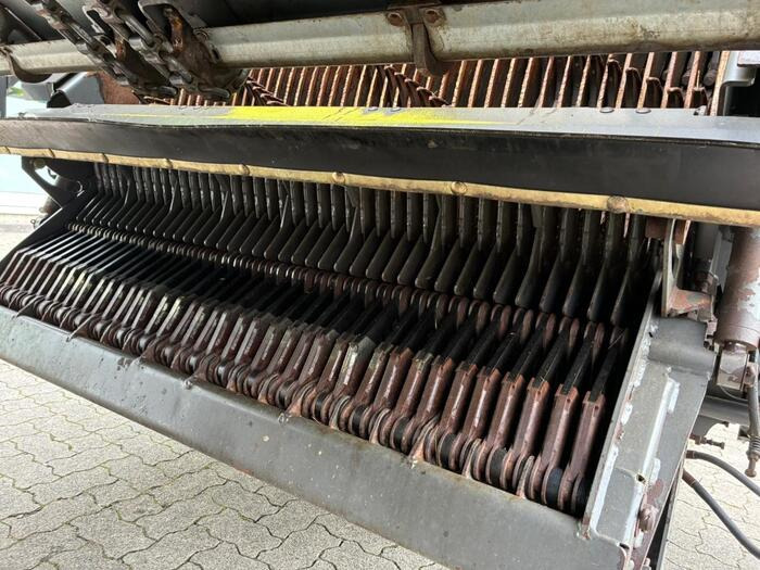 Autocarregadora Claas CARGOS 8400: foto 6 Autocarregadora Claas CARGOS 8400: foto 6