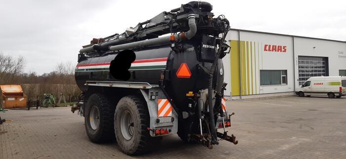 Peecon EUR-200 - Cisterna de chorume: foto 4 Peecon EUR-200 - Cisterna de chorume: foto 4
