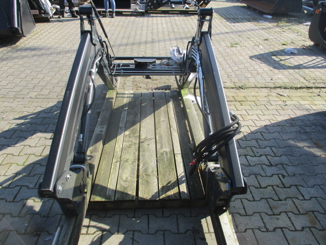 Carregador frontal para o trator Stoll ClassicLine CL755 + Solid 35-18 P "2 Lader / 2 Loader": foto 16