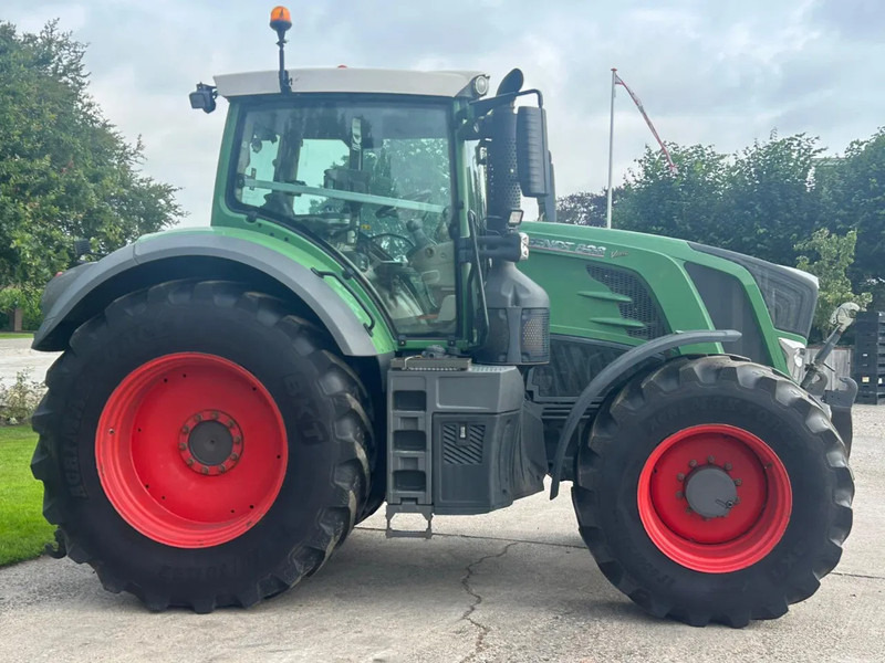 Fendt 828 Profi plus Vario 50 KM Fendt vario 828 Profi plus 50 KM - Trator: foto 1 Fendt 828 Profi plus Vario 50 KM Fendt vario 828 Profi plus 50 KM - Trator: foto 1