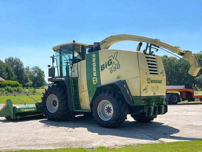 Krone Big X 650 V8 Hakselaar Claas John deere New holland - Picadora de forragem automotriz: foto 2 Krone Big X 650 V8 Hakselaar Claas John deere New holland - Picadora de forragem automotriz: foto 2