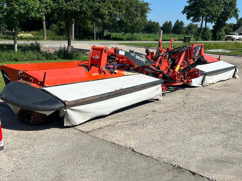 Kuhn FC 9530 D Lift control Kneuzer triple maaier - Gadanheira: foto 1 Kuhn FC 9530 D Lift control Kneuzer triple maaier - Gadanheira: foto 1