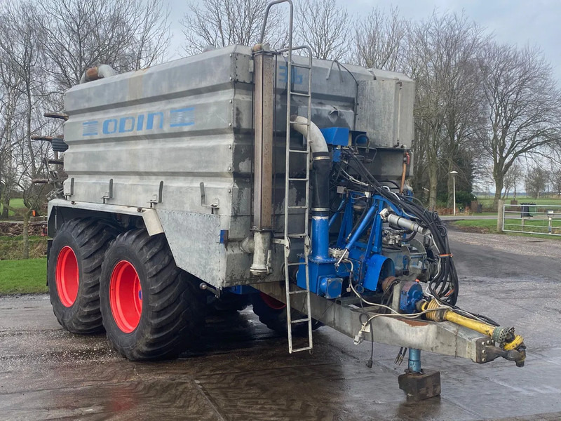 Diversen Odin 16 m3 tandentank schouten giertank - Máquina agrícola: foto 2 Diversen Odin 16 m3 tandentank schouten giertank - Máquina agrícola: foto 2