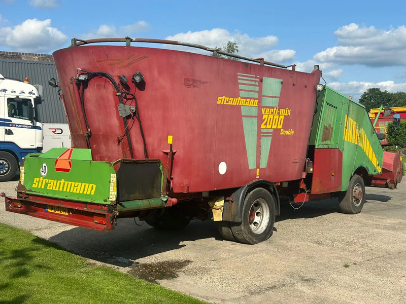 Strautmann VM 2000 D zelfrijdende mengwagen verti mix 2000 - Equipamento de gado: foto 4 Strautmann VM 2000 D zelfrijdende mengwagen verti mix 2000 - Equipamento de gado: foto 4