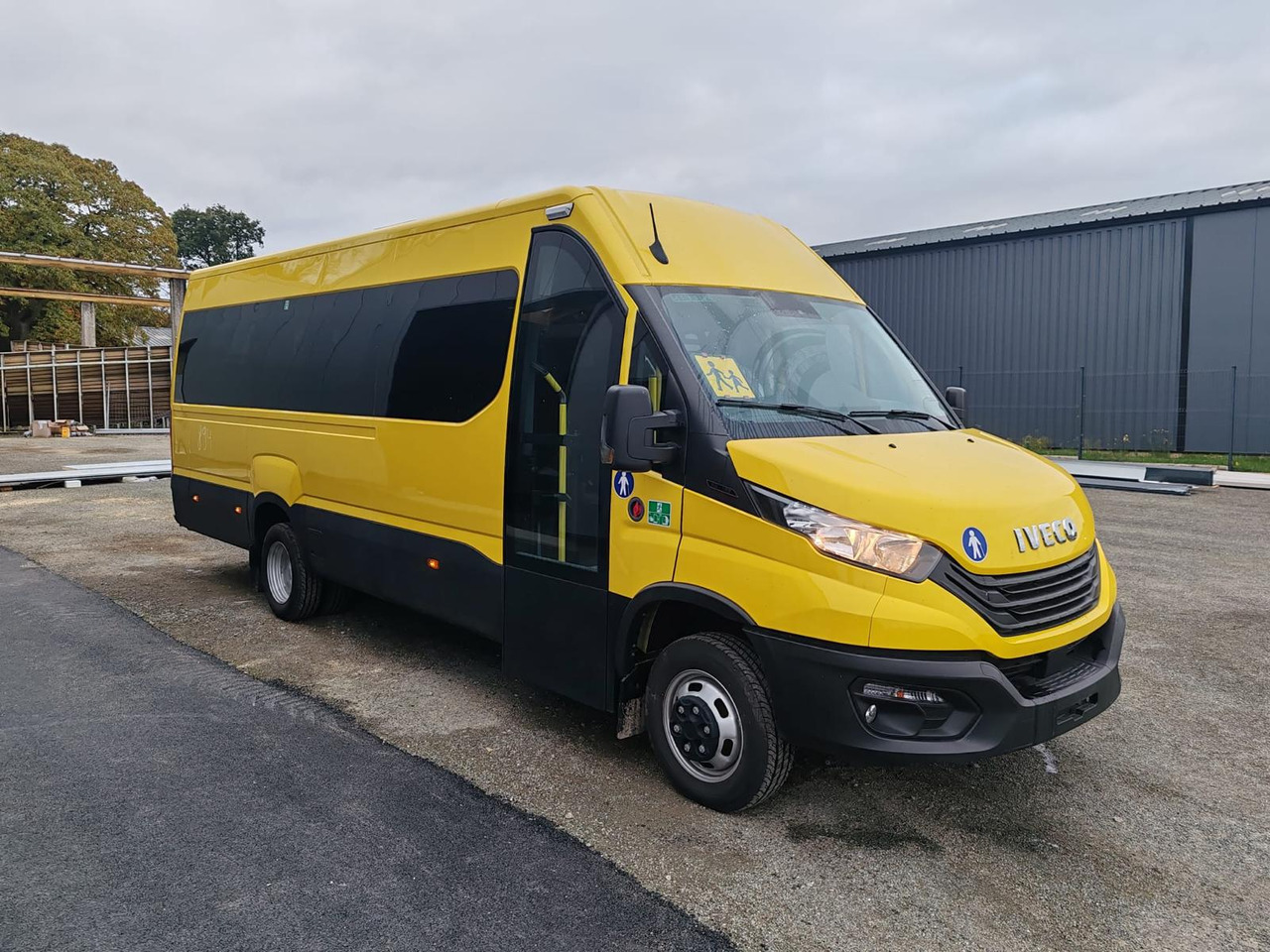 5 MINIBUS IVECO DAILY NEUF ET NON IMMATRICULE - Minibus, Furgão de passageiros: foto 1 5 MINIBUS IVECO DAILY NEUF ET NON IMMATRICULE - Minibus, Furgão de passageiros: foto 1