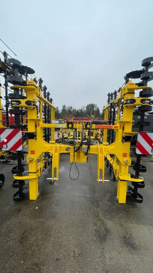 Bednar Striegl PN 6000 - Grade de dentes flexíveis: foto 1 Bednar Striegl PN 6000 - Grade de dentes flexíveis: foto 1