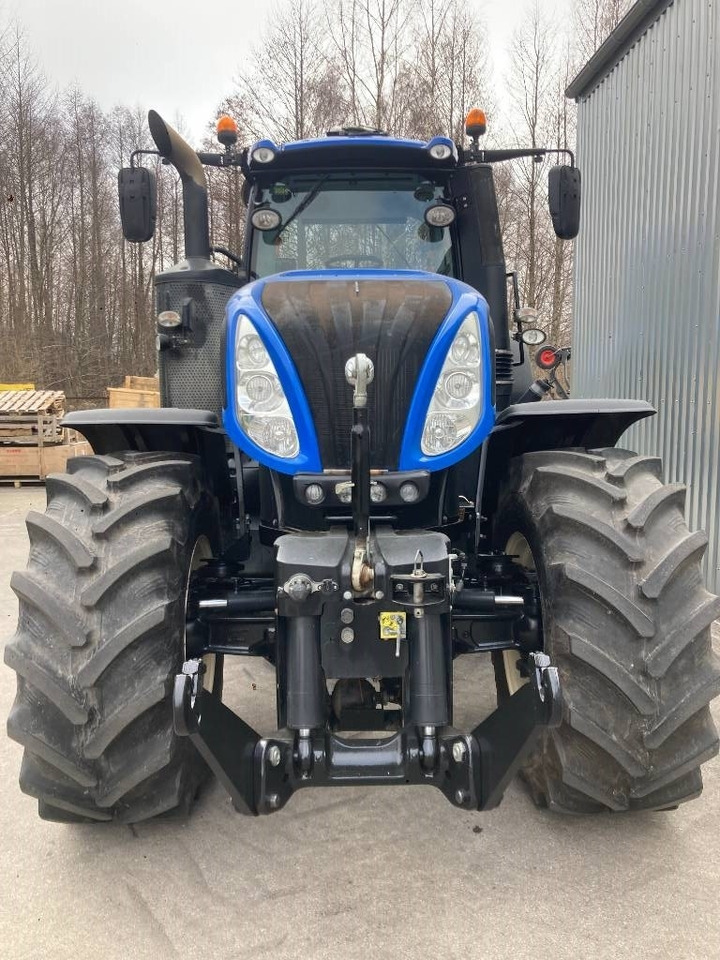 New Holland T 8.320 AC - Trator: foto 5 New Holland T 8.320 AC - Trator: foto 5