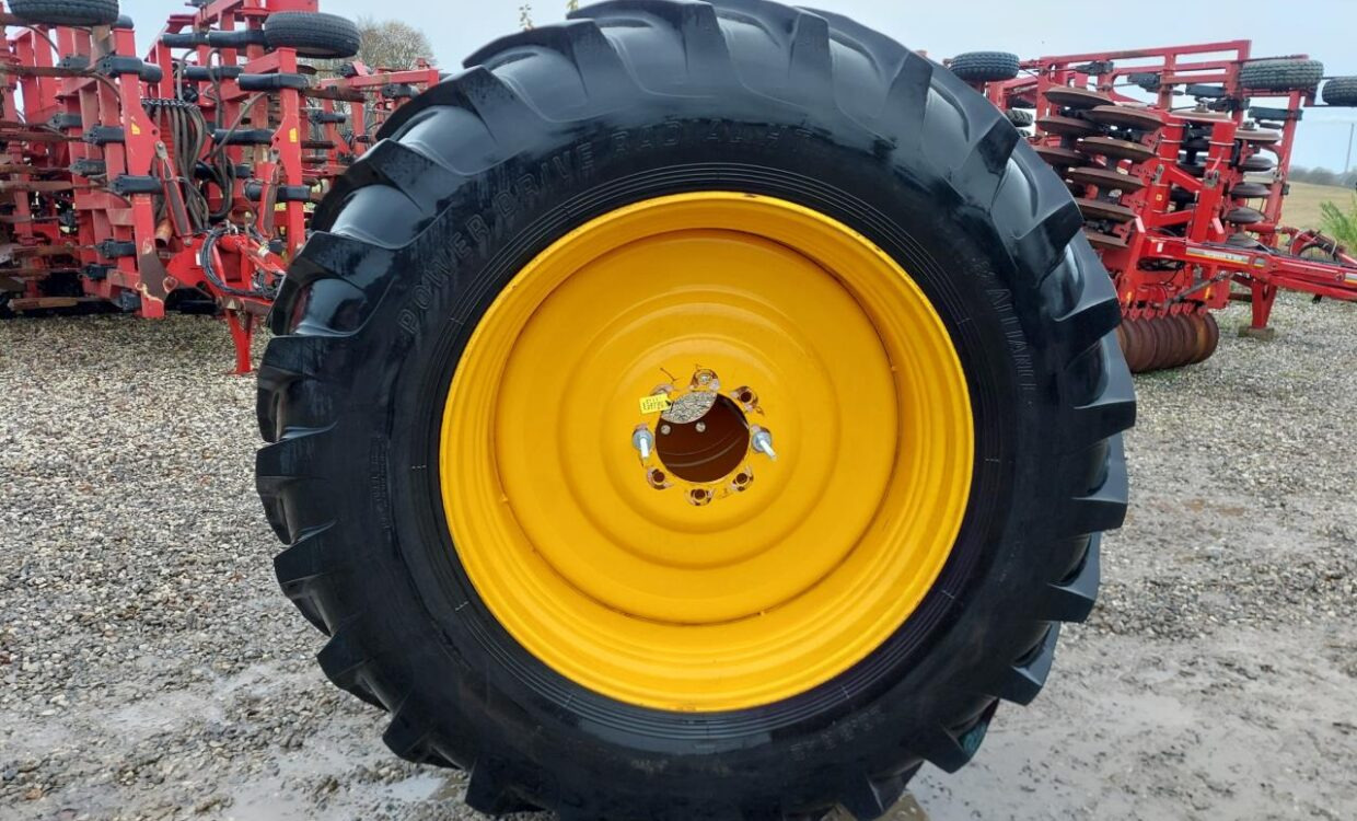 Alliance Power Drive Radial HT 20.8R42 - Pneu para Pulverizador agricola: foto 3 Alliance Power Drive Radial HT 20.8R42 - Pneu para Pulverizador agricola: foto 3