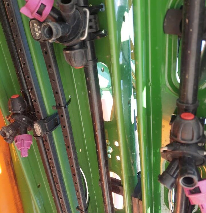 Pulverizador de arrastar Amazone UX 6200 SUPER - 36-30-24m: foto 9
