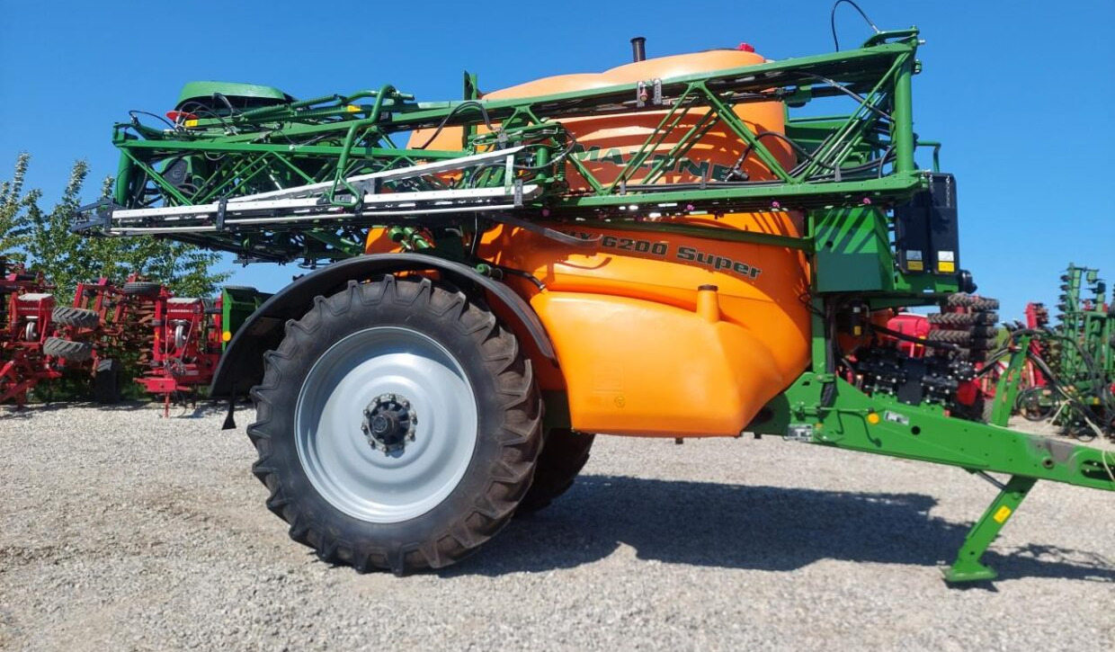 Amazone UX 6200 SUPER - 36-30-24m - Pulverizador de arrastar: foto 2 Amazone UX 6200 SUPER - 36-30-24m - Pulverizador de arrastar: foto 2