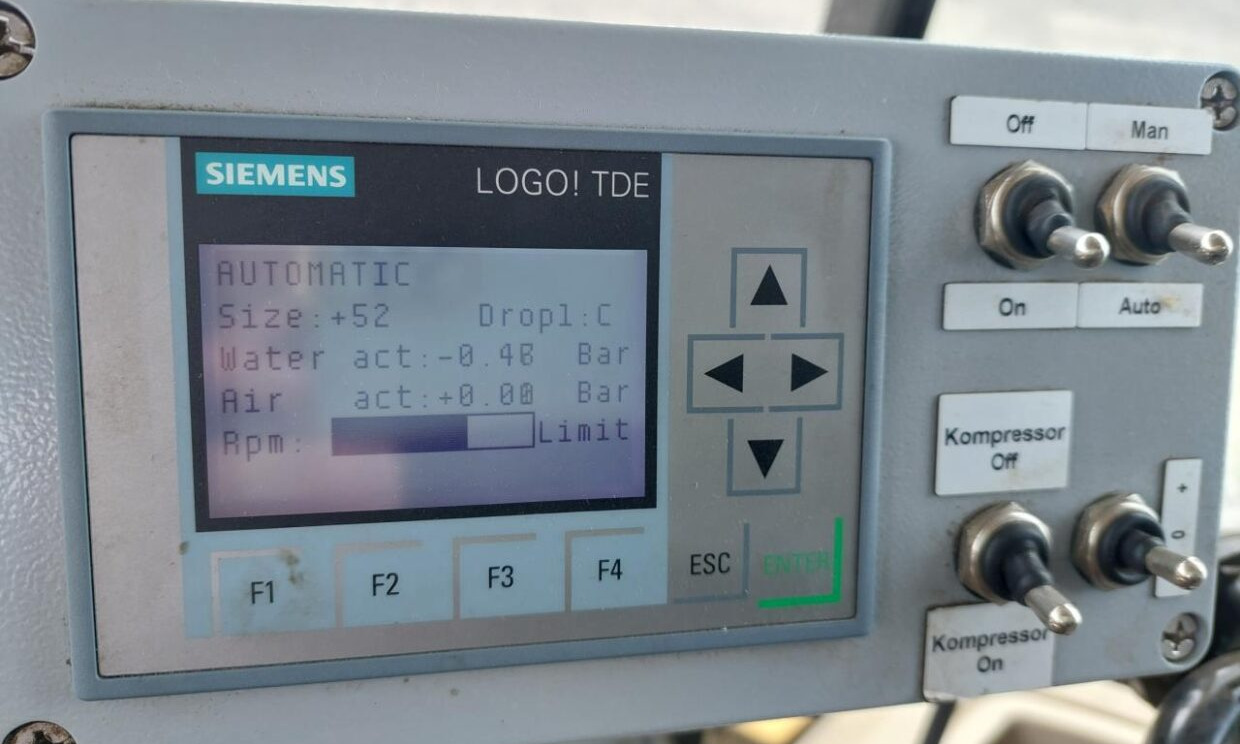 Pulverizador automotor Challenger Rogator 655 B med GPS: foto 12