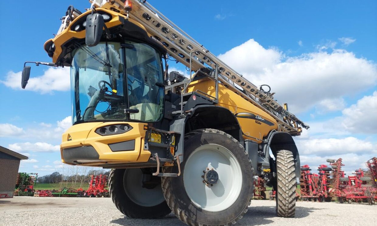 Challenger Rogator 655 B med GPS - Pulverizador automotor: foto 1 Challenger Rogator 655 B med GPS - Pulverizador automotor: foto 1
