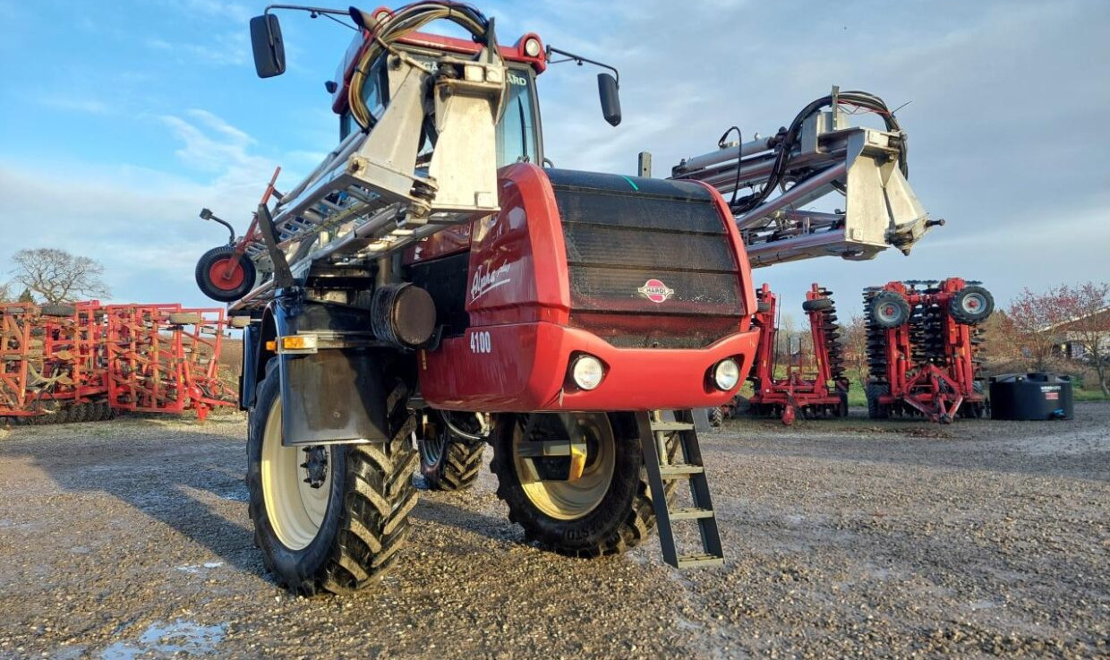 Hardi Alpha Plus 4100 - 36m med GPS - Pulverizador automotor: foto 5 Hardi Alpha Plus 4100 - 36m med GPS - Pulverizador automotor: foto 5