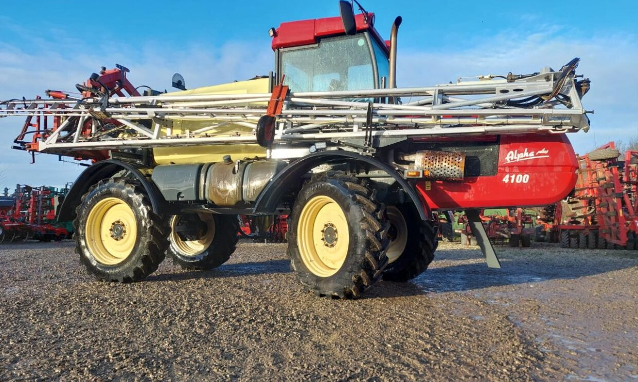 Hardi Alpha Plus 4100 - 36m med GPS - Pulverizador automotor: foto 2 Hardi Alpha Plus 4100 - 36m med GPS - Pulverizador automotor: foto 2