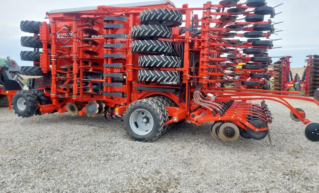 Kuhn Espro 6000 RC "Mix" Vistaflow - Semeadora combinada: foto 2 Kuhn Espro 6000 RC "Mix" Vistaflow - Semeadora combinada: foto 2