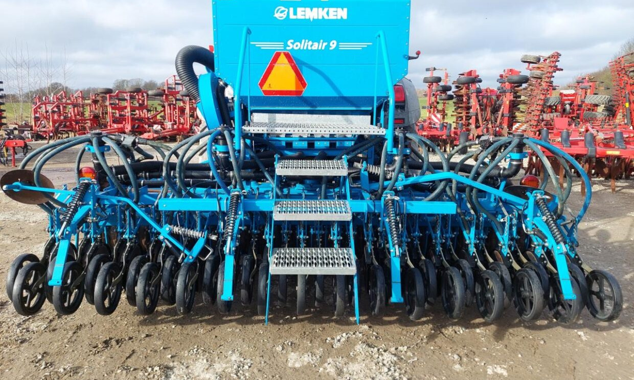 Lemken Zirkon 10/400 - Solitair 9-400 - Semeadora combinada: foto 3 Lemken Zirkon 10/400 - Solitair 9-400 - Semeadora combinada: foto 3