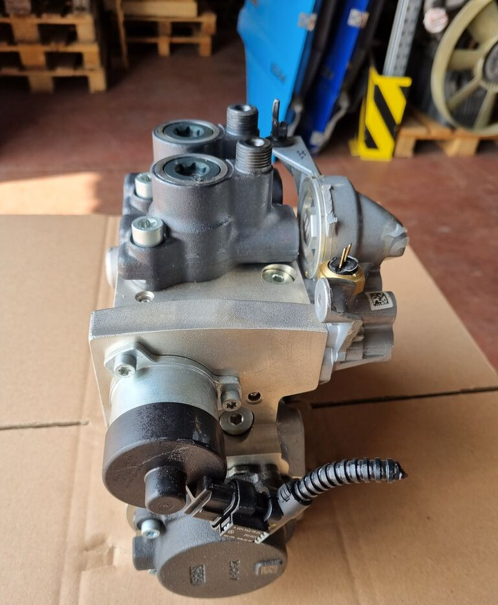 Bosch A4710901050 0445020321 Mercedes-Benz ACTROS MP4 EURO 6 - Bomba de combustivel para Camião: foto 3 Bosch A4710901050 0445020321 Mercedes-Benz ACTROS MP4 EURO 6 - Bomba de combustivel para Camião: foto 3