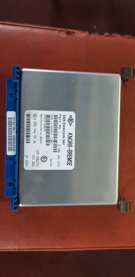 Continental CENTRAL GATEWAY A 000 446 1527 Mercedes-Benz ACTROS MB4 - Centralina electrónica para Camião: foto 3 Continental CENTRAL GATEWAY A 000 446 1527 Mercedes-Benz ACTROS MB4 - Centralina electrónica para Camião: foto 3