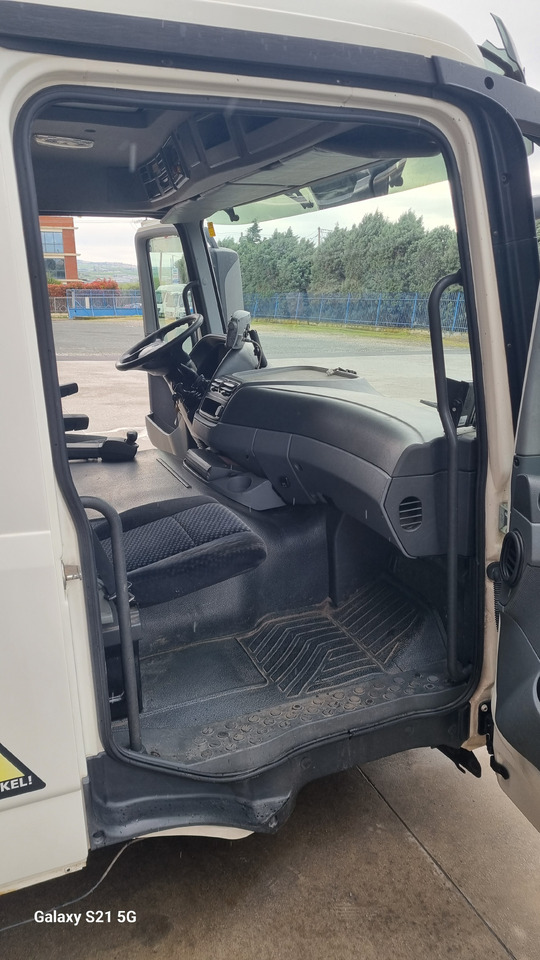MERCEDES ACTROS MP3 MEDIUM - Cabine: foto 5 MERCEDES ACTROS MP3 MEDIUM - Cabine: foto 5