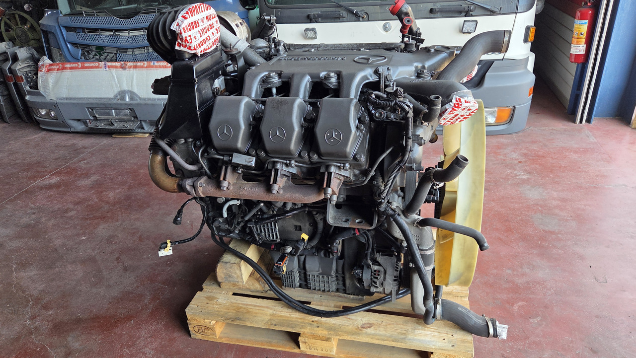 Motor MERCEDES-BENZ ACTROS MP3 EURO 5 OM 501 LA: foto 1