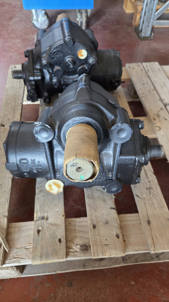 MERCEDES-BENZ POWER STEERING ACTROS MP3 - Volante de direção: foto 4 MERCEDES-BENZ POWER STEERING ACTROS MP3 - Volante de direção: foto 4