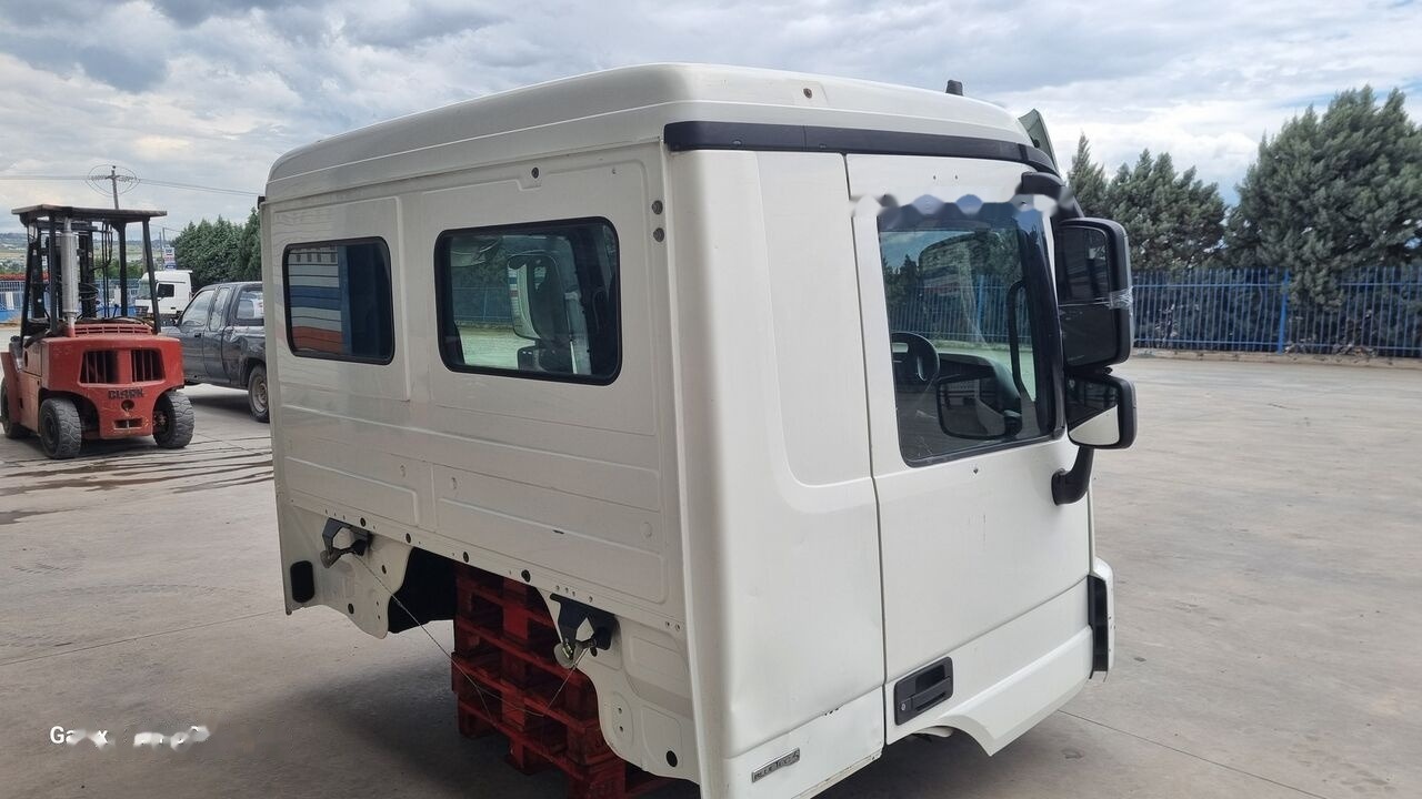 Cabine para Camião Mercedes-Benz CAB MERCEDES ACTROS MP 3 MEDIUM   Mercedes-Benz ACTROS MP3: foto 12