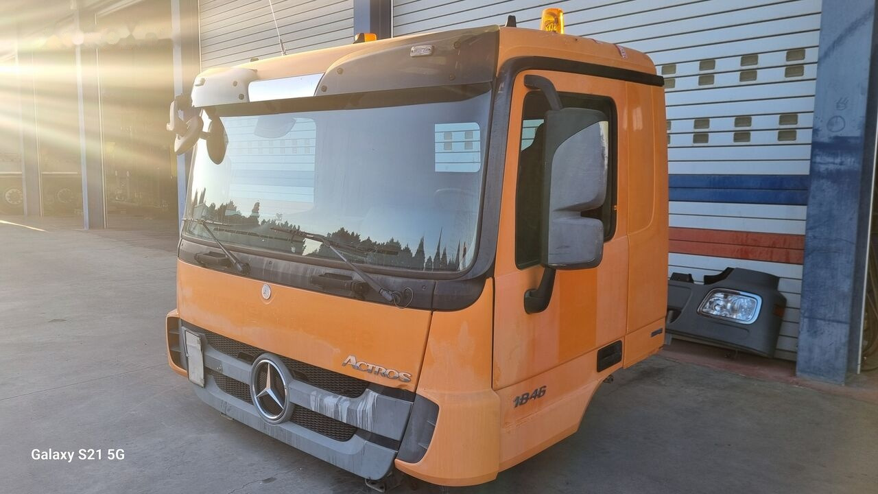 Cabine para Camião Mercedes-Benz CAB MERCEDES ACTROS MP3 MEDIUM 9436000020   Mercedes-Benz ACTROS MP3: foto 9