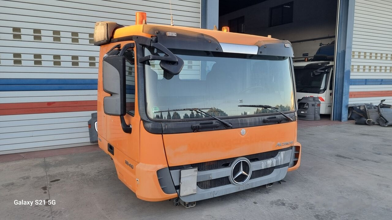 Cabine para Camião Mercedes-Benz CAB MERCEDES ACTROS MP3 MEDIUM 9436000020   Mercedes-Benz ACTROS MP3: foto 8