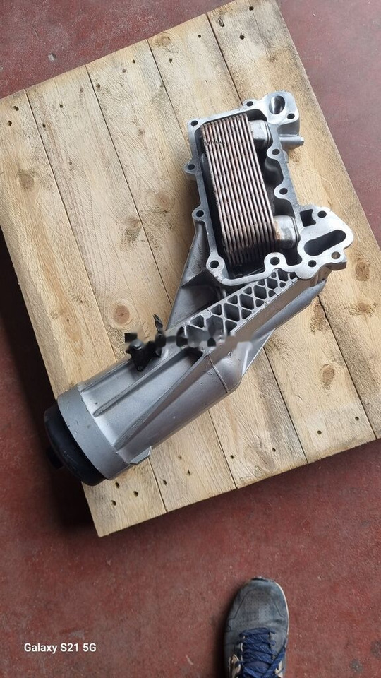 Mercedes-Benz OIL COOLER A 4571803110 Mercedes-Benz - Radiador de óleo para Camião: foto 4 Mercedes-Benz OIL COOLER A 4571803110 Mercedes-Benz - Radiador de óleo para Camião: foto 4