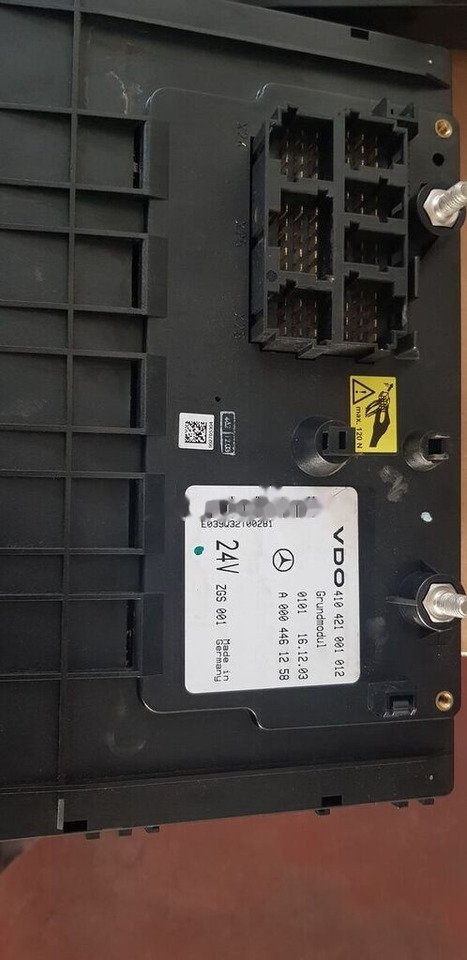 Mercedes-Benz instrumend panel Mercedes-Benz ACTROS MP2 - Painel de instrumentos para Camião: foto 3 Mercedes-Benz instrumend panel Mercedes-Benz ACTROS MP2 - Painel de instrumentos para Camião: foto 3