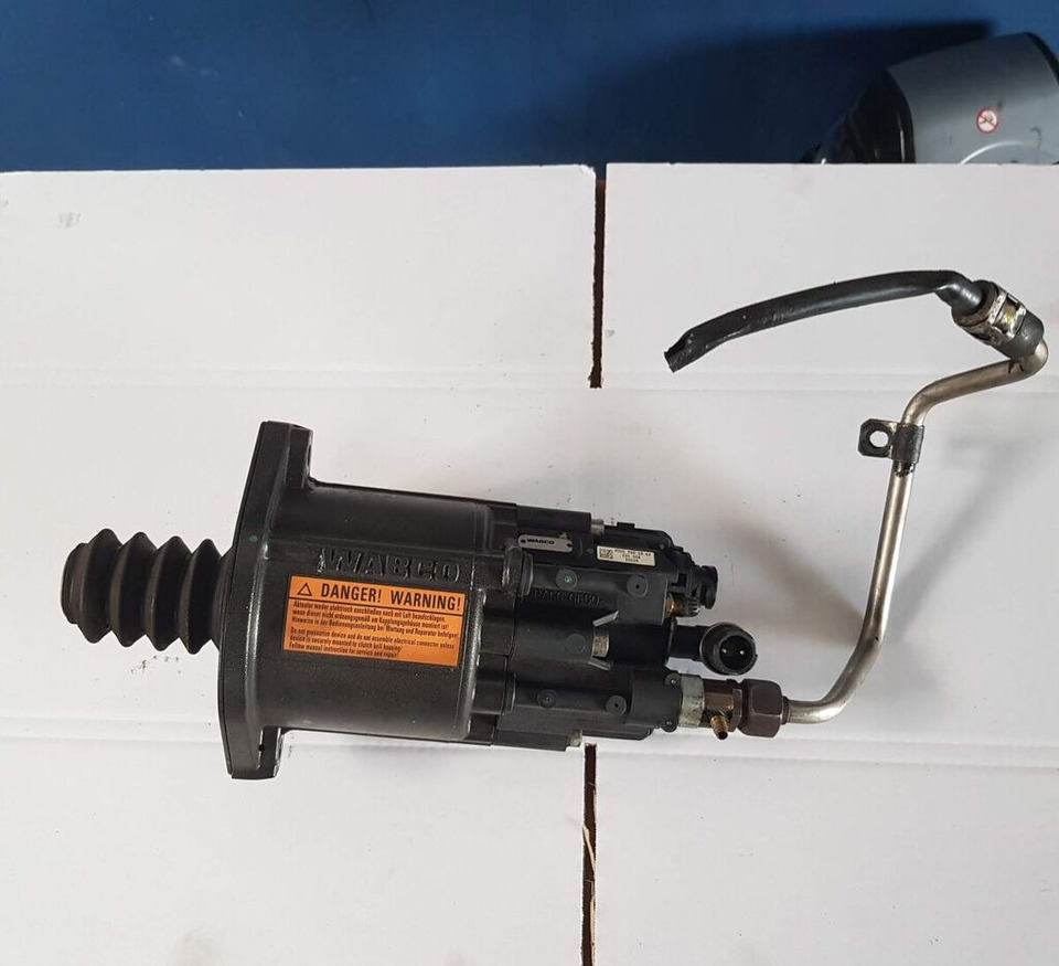 WABCO 9701500080 Mercedes-Benz ACTROS MB2 - Cilindro de embreagem para Camião: foto 2 WABCO 9701500080 Mercedes-Benz ACTROS MB2 - Cilindro de embreagem para Camião: foto 2