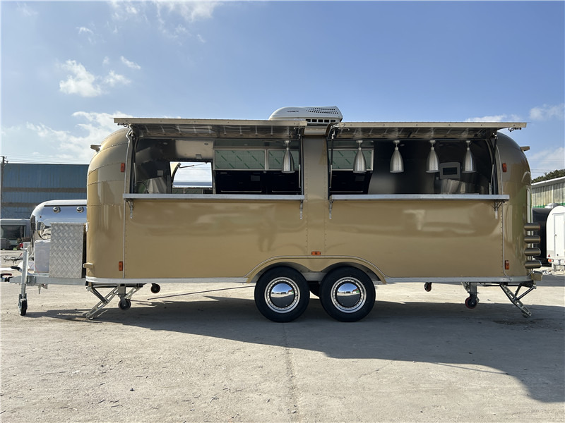 Food Truck Burger Food Truck, Salad Sandwich Food Trailer - Roulote bar: foto 1 Food Truck Burger Food Truck, Salad Sandwich Food Trailer - Roulote bar: foto 1
