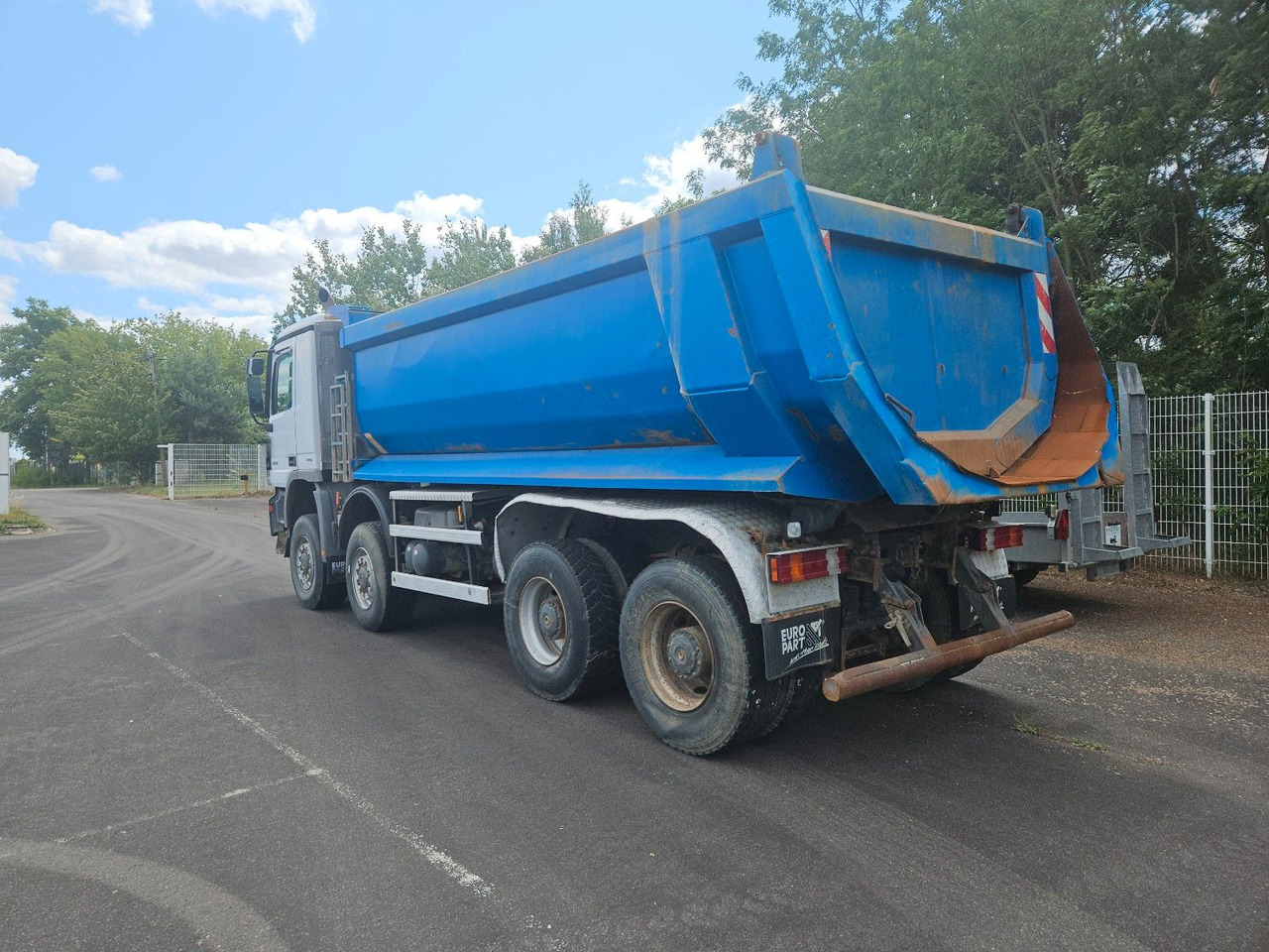 Mercedes-Benz Actros 4144 8x8 Hinterkipper - Camião basculante: foto 3 Mercedes-Benz Actros 4144 8x8 Hinterkipper - Camião basculante: foto 3