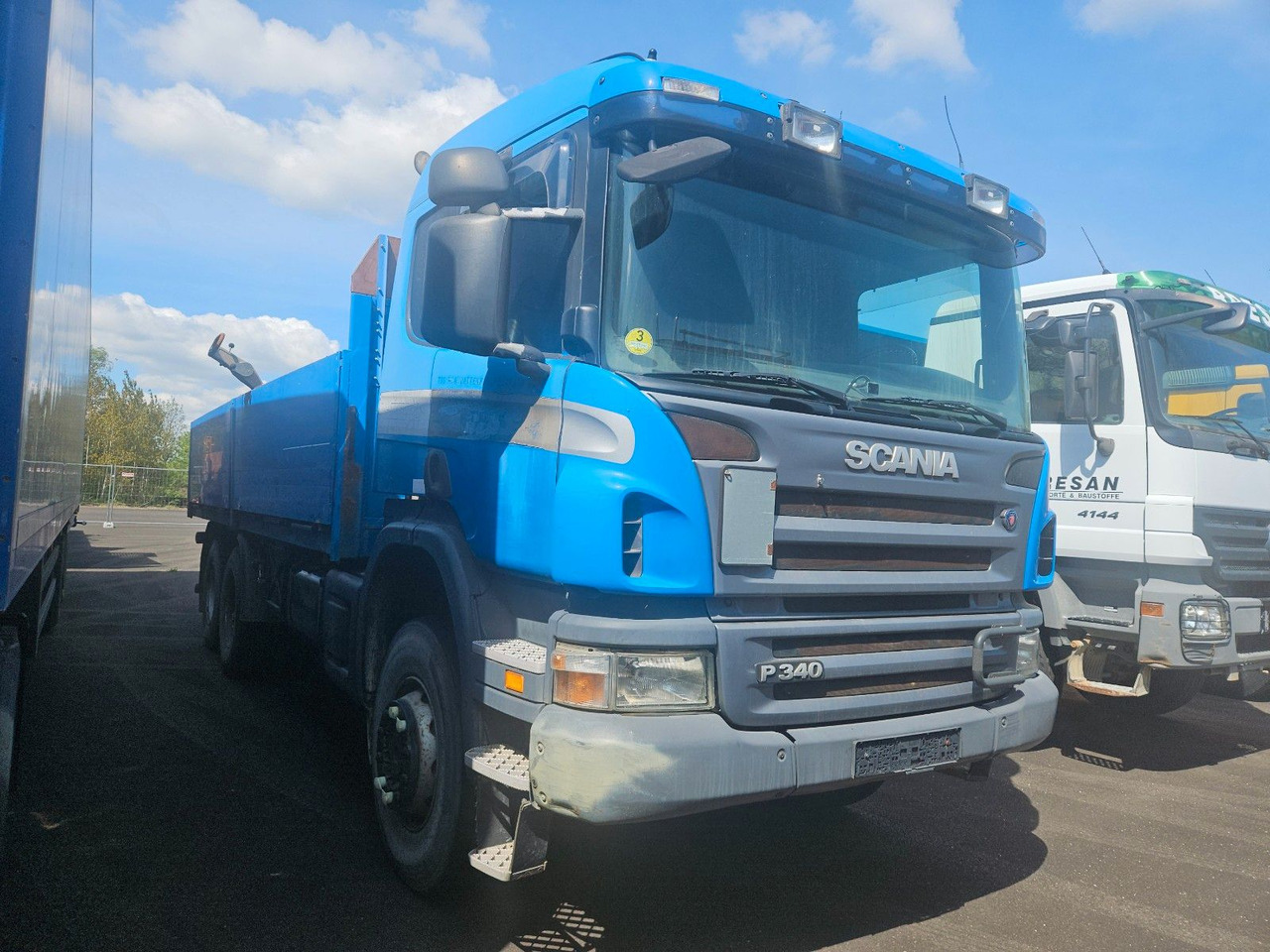 Scania P340 6x6 Pritsche Schaltgetriebe Blatt/Blatt - Camião de caixa aberta/ Plataforma: foto 2 Scania P340 6x6 Pritsche Schaltgetriebe Blatt/Blatt - Camião de caixa aberta/ Plataforma: foto 2