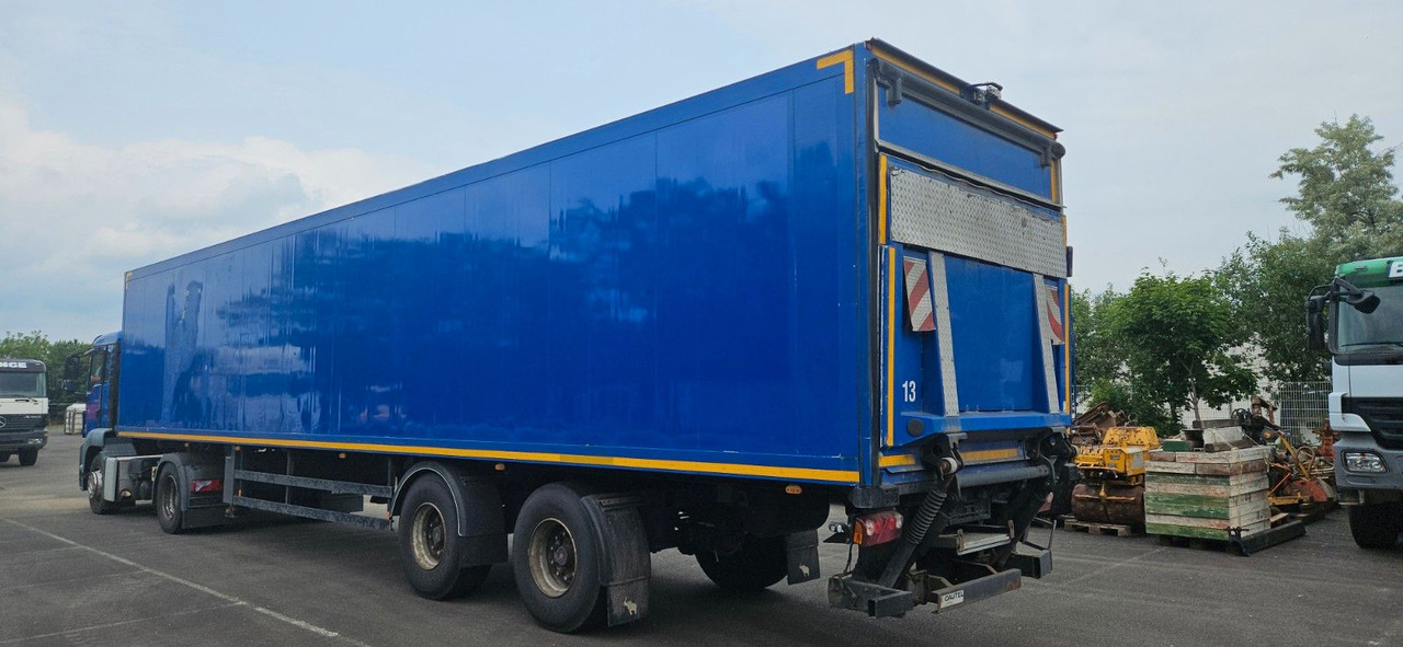 Schmitz Cargobull Kühlkoffer ThermoKing mit Ladebordwand - Semi-reboque frigorífico: foto 3 Schmitz Cargobull Kühlkoffer ThermoKing mit Ladebordwand - Semi-reboque frigorífico: foto 3