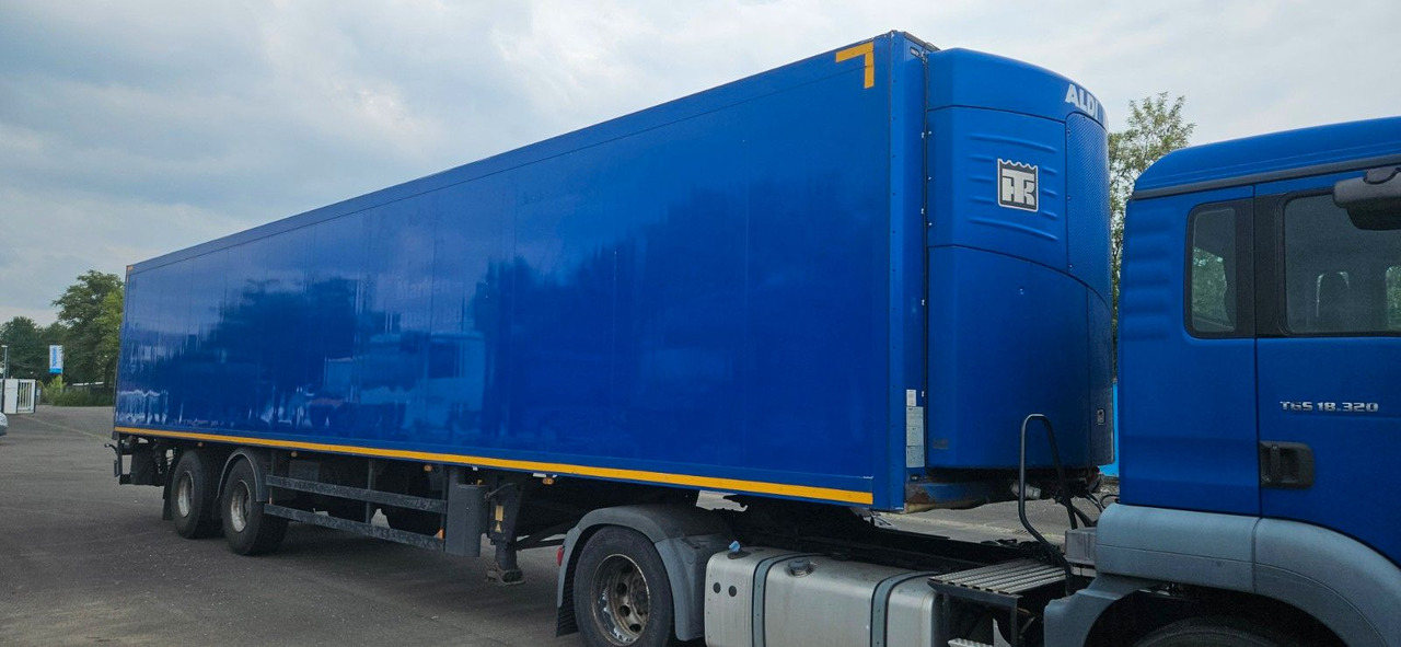 Schmitz Cargobull Kühlkoffer ThermoKing mit Ladebordwand - Semi-reboque frigorífico: foto 1 Schmitz Cargobull Kühlkoffer ThermoKing mit Ladebordwand - Semi-reboque frigorífico: foto 1