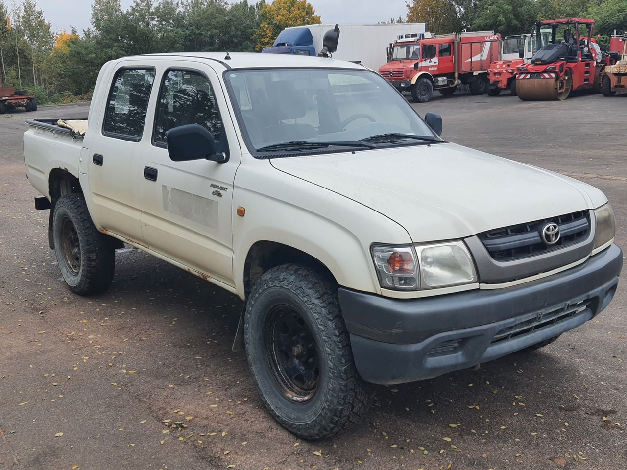 Toyota Hilux Double Cab 4x4 - SUV: foto 1 Toyota Hilux Double Cab 4x4 - SUV: foto 1